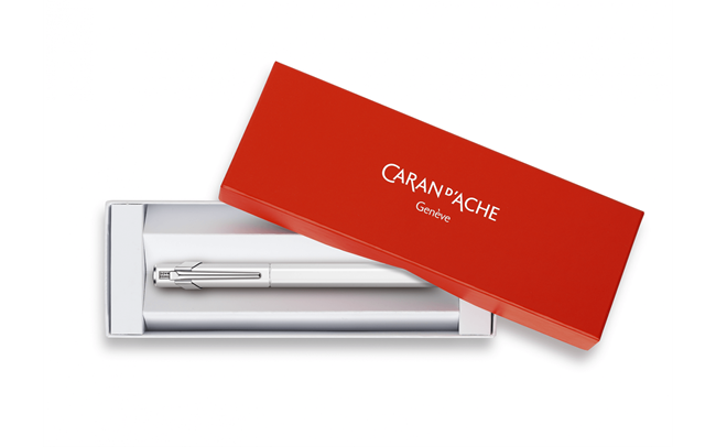 Fountain Pen 849™ Metal, Medium Nib Size with Gift Box
